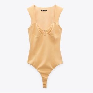 NWOT (S) Zara Light Yellow Body Suit